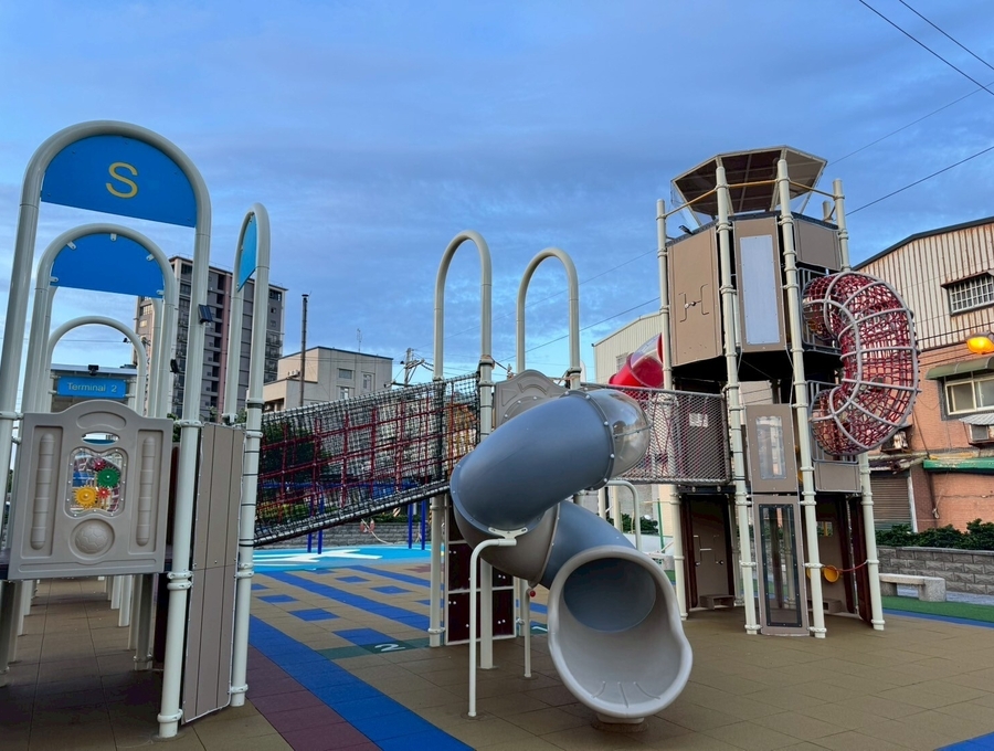 蘆竹海寧公園（航空主題遊戲場）
